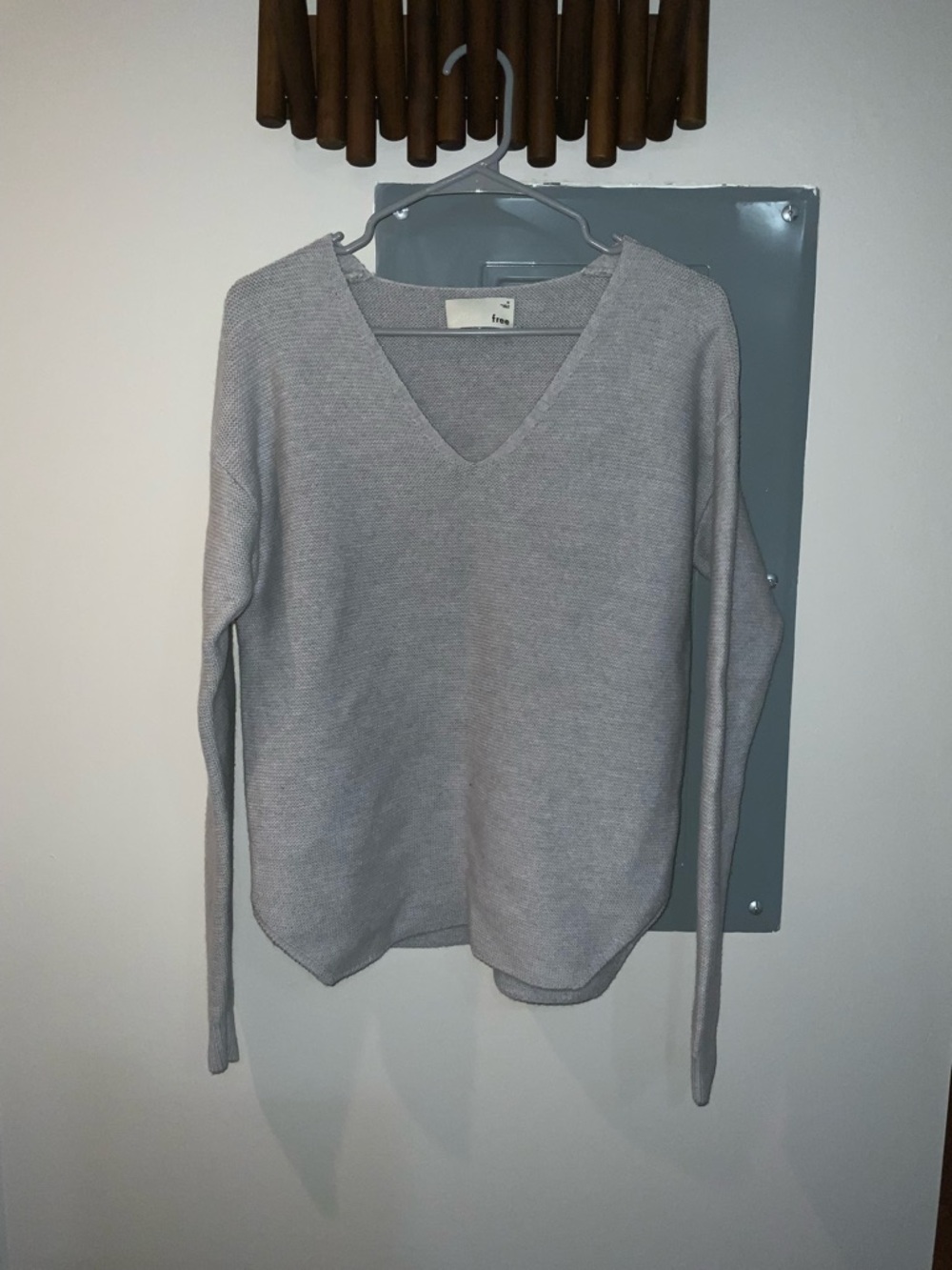 Wilfred Light Gray V-Neck Knit Sweater